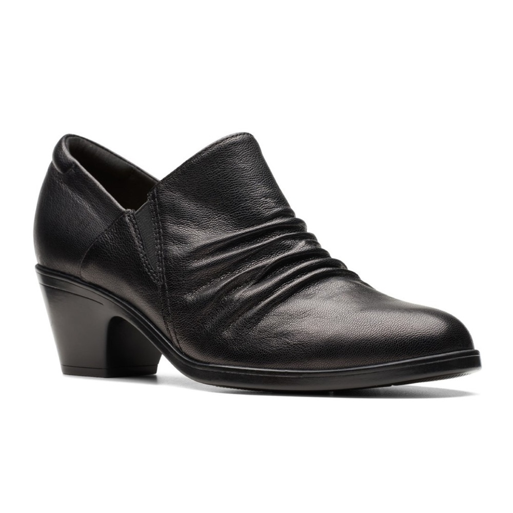 Clarks Emily Cove Casual Shoe Slip On Leather Comfort Heel size 8.5